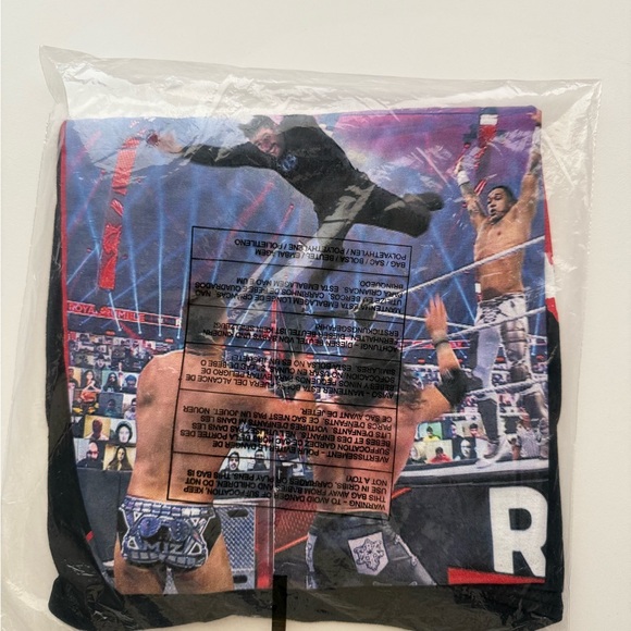 Bad Bunny WWE Rumble Splash Unisex T-Shirt Medium - Picture 1 of 5